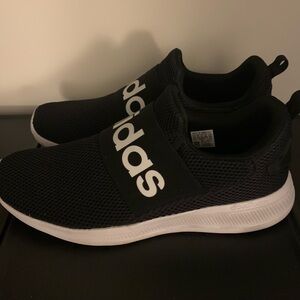 Men’s Adidas Athletic Shoes Size 12